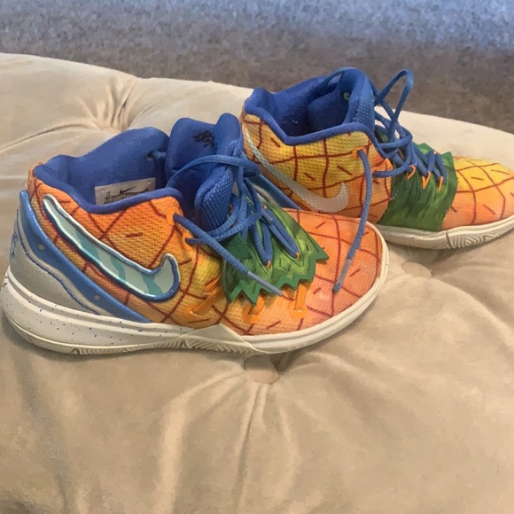 SPONGEBOB SQUAREPANTS X KYRIE 5 - Picture 9 of 10